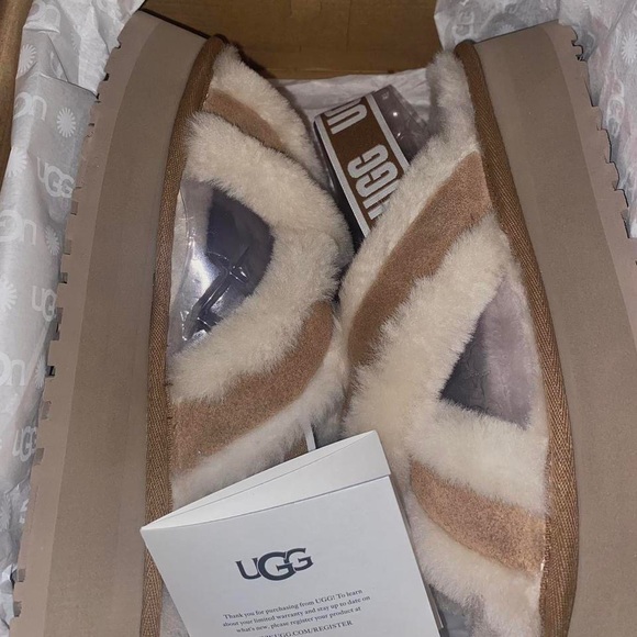 [SOLD] UGG Disco Cross Platform Sandal - Picture 7 of 7